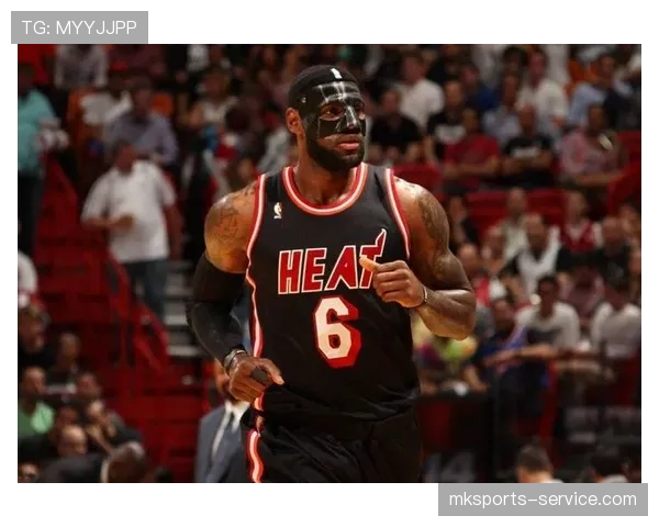 朱利叶斯·兰德尔挡拆配合詹姆斯效率提升队伍攻防转换