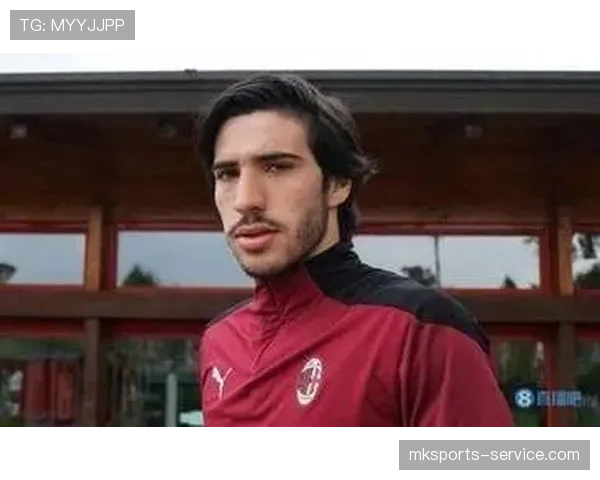 曼联红魔风暴席卷：新帅战术引爆内部冲突，争冠之路迷雾重重，关键球员依赖症成致命弱点！