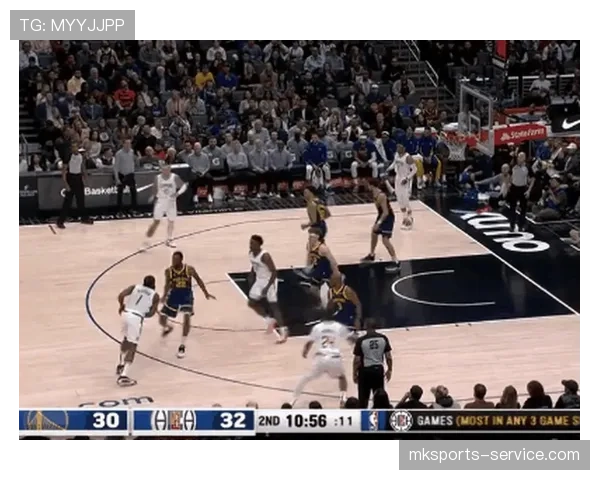 维金斯利用突破和防守对抗哈登，提升球队关键时刻效率