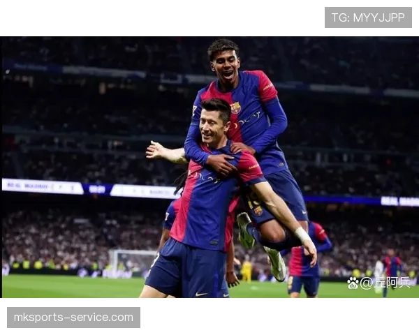 巴萨关键比赛表现起伏，对争冠形势产生影响与稳定性考验